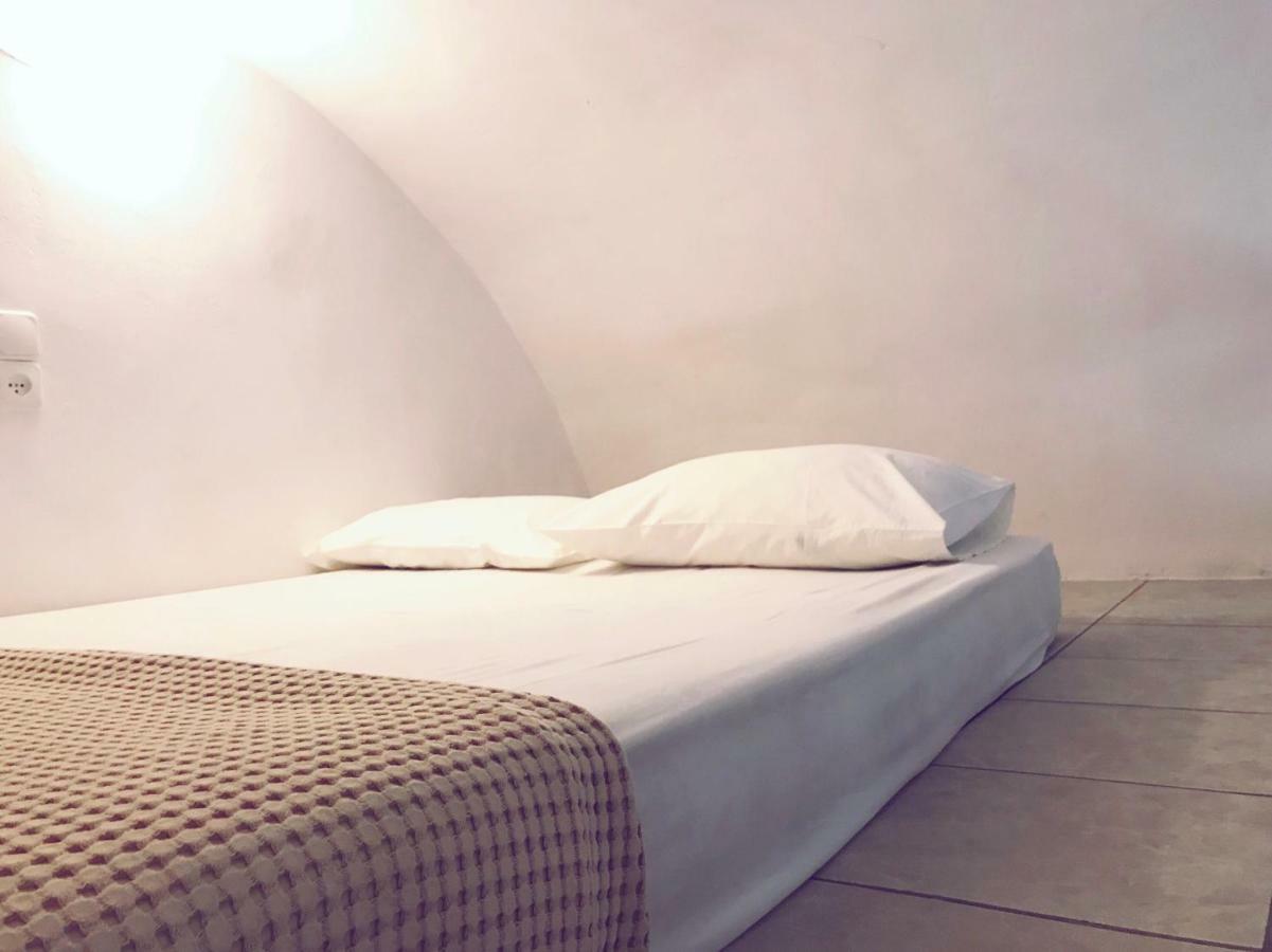 Volta Stonehouse *